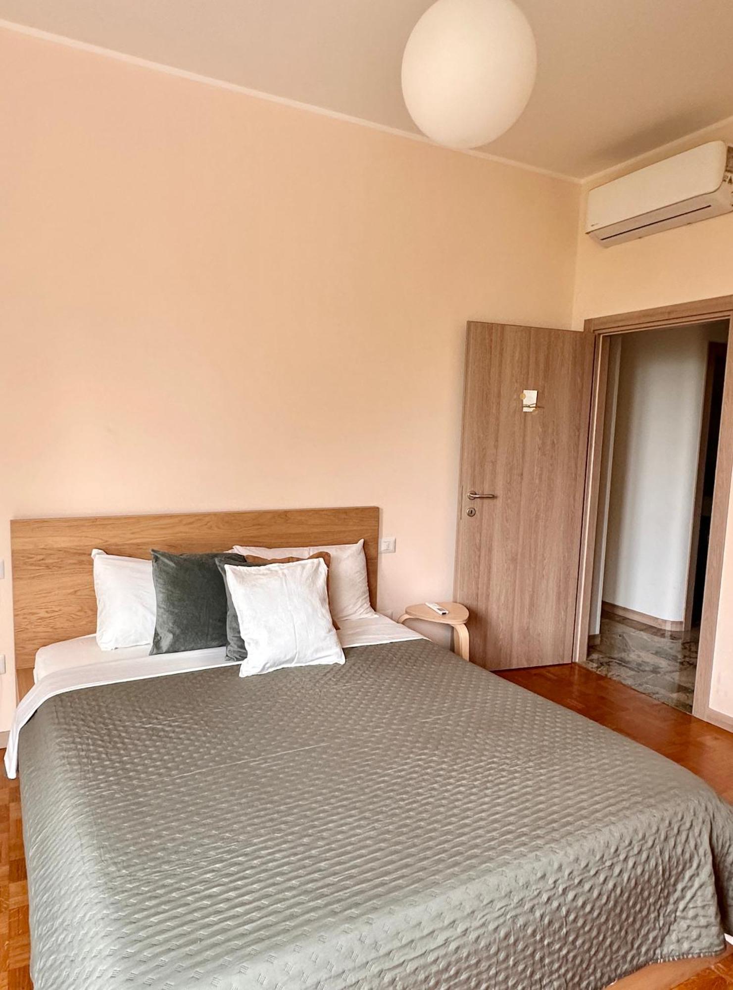 Casa Ling -Ac - Parking-2Bathrooms 코모 외부 사진