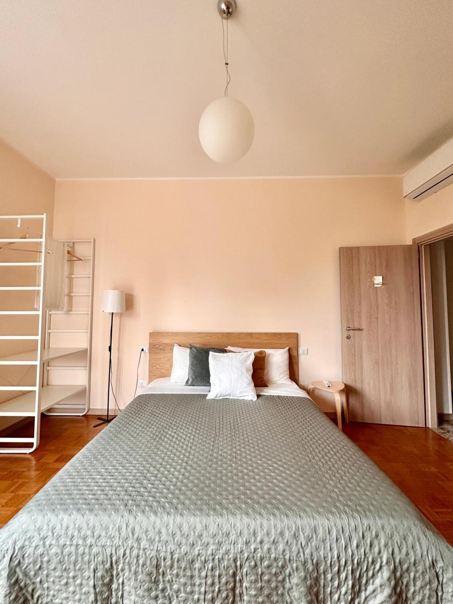 Casa Ling -Ac - Parking-2Bathrooms 코모 외부 사진