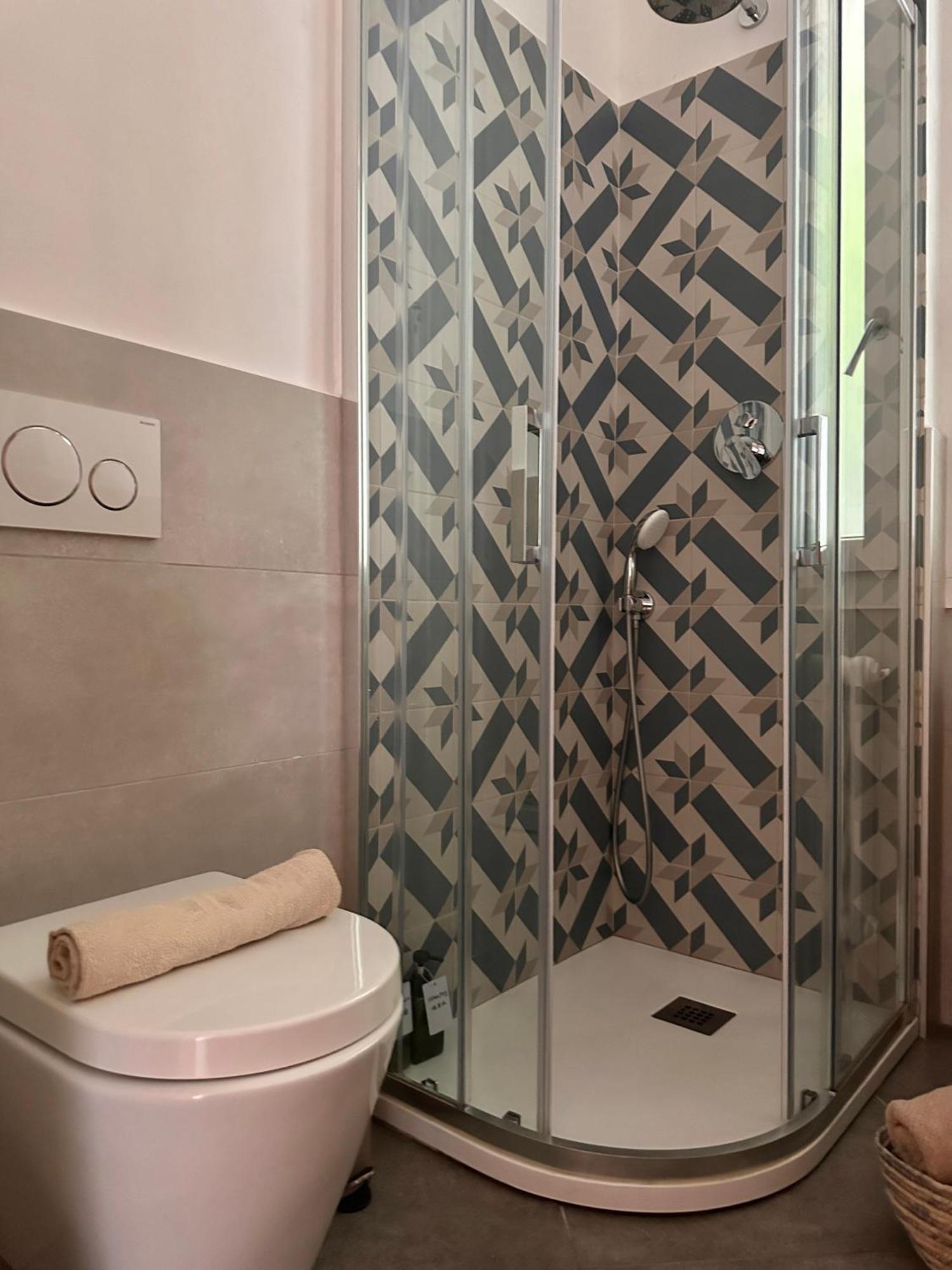 Casa Ling -Ac - Parking-2Bathrooms 코모 외부 사진